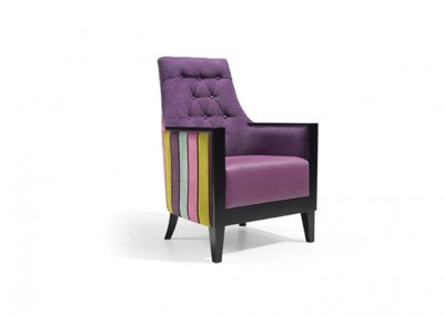 Fauteuil EHPAD violet